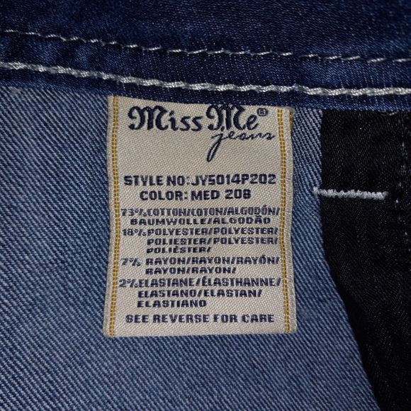 Miss Me Signature Capri Jeans Size 30 Wide Stitch Medium Wash Denim Capris - Picture 9 of 12